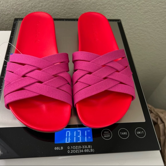 Rothy’s NWT The Slide Sz 7.5 Red Hot Pink Sandals - Picture 5 of 8